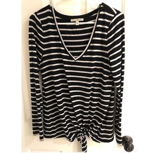Express long sleeve v neck S